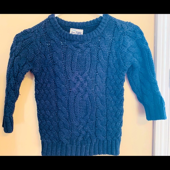 Cable knit navy sweater - Picture 2 of 3